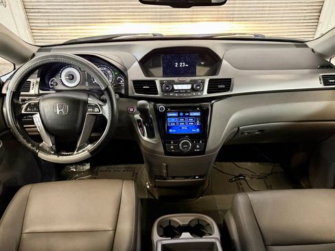 Used 2014 Honda Odyssey EX-L image 12