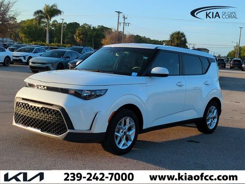 Certified 2023 Kia Soul LX w/ Option Group 015 image 9