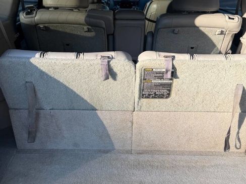 Used 2011 Toyota Highlander Limited w/ Tow Pkg FWD image 11