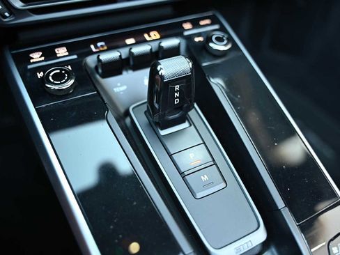 Used 2020 Porsche 911 Carrera image 23