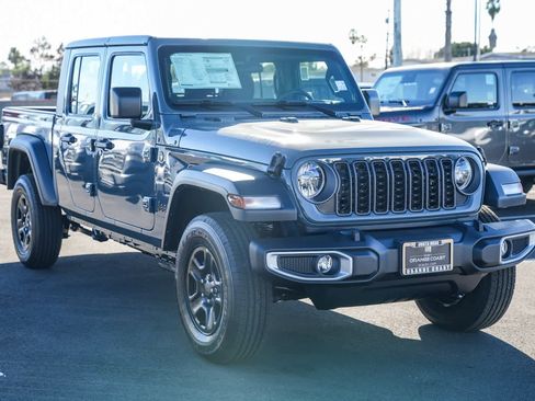 New 2026 Jeep Gladiator Sport image 3