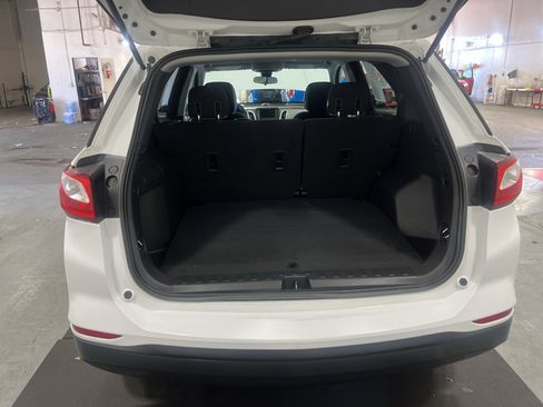 Used 2020 Chevrolet Equinox LS w/ LS Convenience Package AWD/4WD image 26