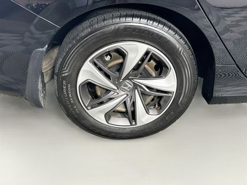 Used 2019 Honda Civic LX image 11