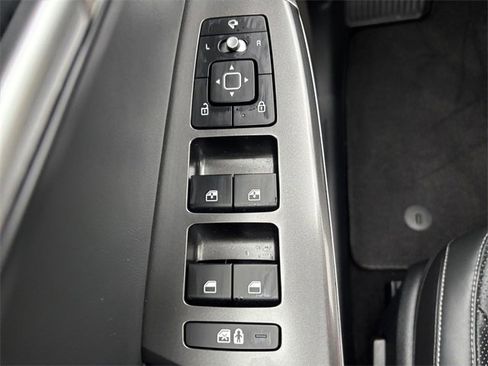 Used 2023 Kia EV6 Wind image 18