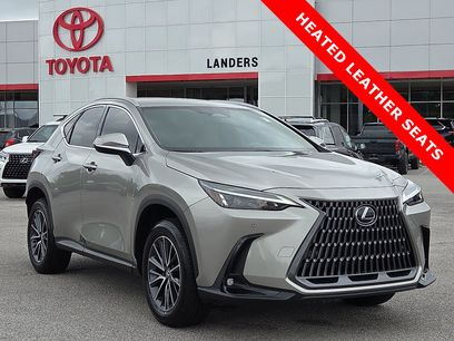 Used 2025 Lexus NX 250 FWD w/ Towing Package (2000 Lbs)