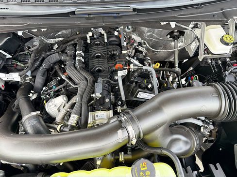 New 2026 Ford Expedition Active image 40