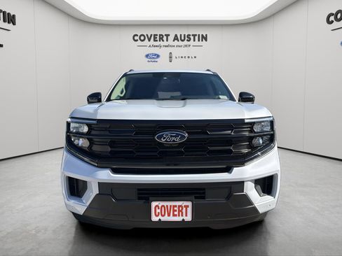 Used 2025 Ford Expedition Active image 8