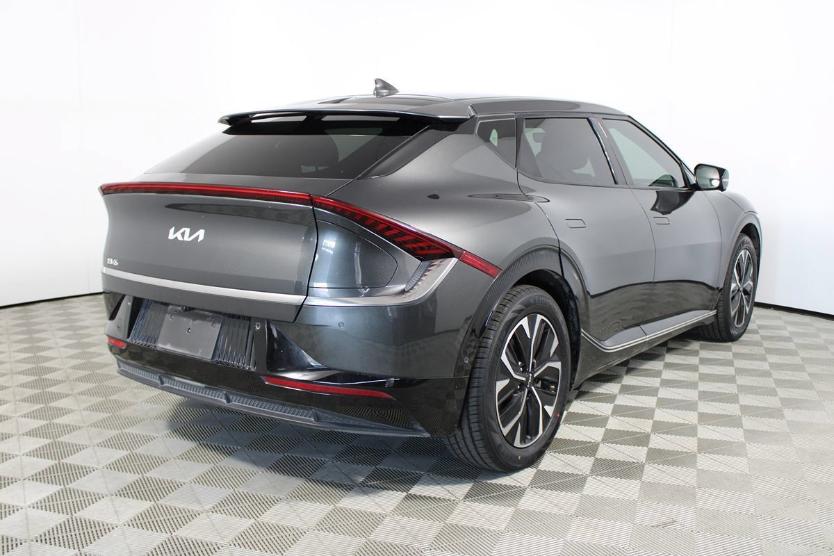 Used 2023 Kia EV6 Wind w/ Wind Technology Package AWD/4WD image 29