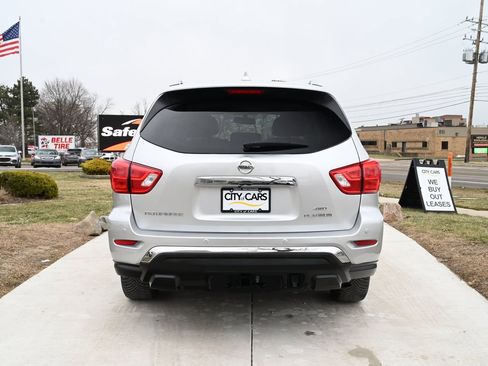 Used 2020 Nissan Pathfinder Platinum image 6