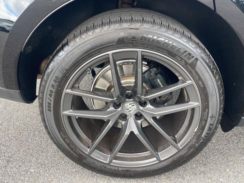 Used 2023 Porsche Macan Turbo AWD/4WD image 11