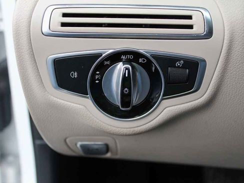 Used 2017 Mercedes-Benz C 300 Sedan image 13