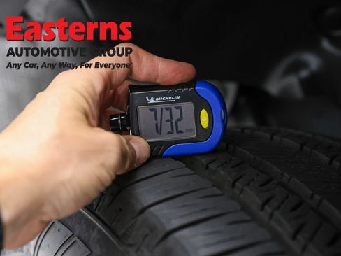 Used 2024 Jeep Wrangler Unlimited AWD/4WD image 26