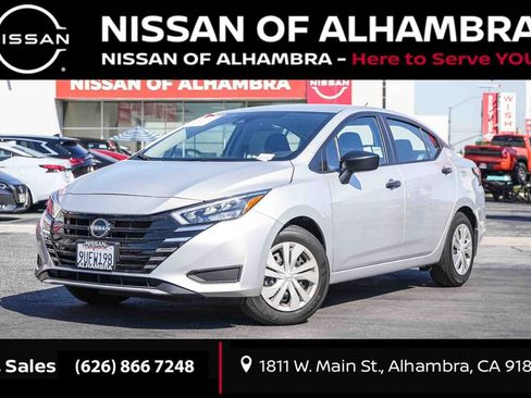 Used 2025 Nissan Versa S w/ Trunk Package FWD image 1