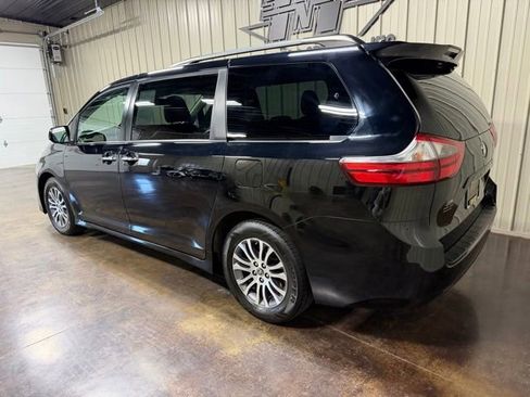 Used 2020 Toyota Sienna XLE FWD image 5