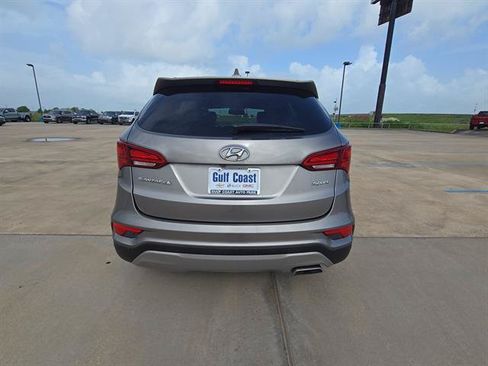 Used 2018 Hyundai Santa Fe Sport FWD image 8
