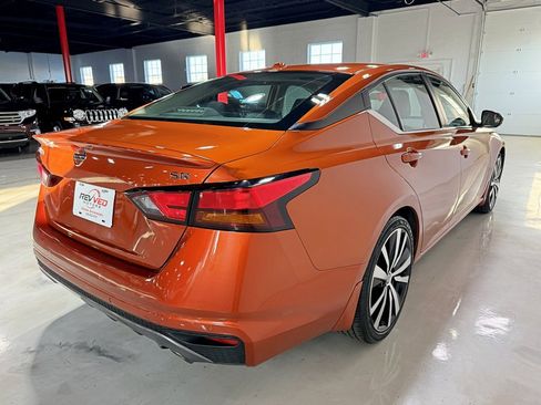 Used 2020 Nissan Altima 2.5 SR w/ Premium Package image 6