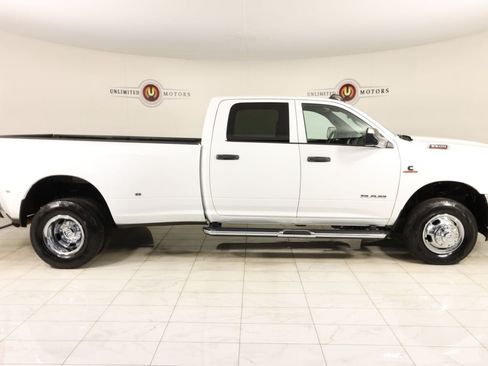 Used 2022 RAM 3500 Tradesman AWD/4WD image 2