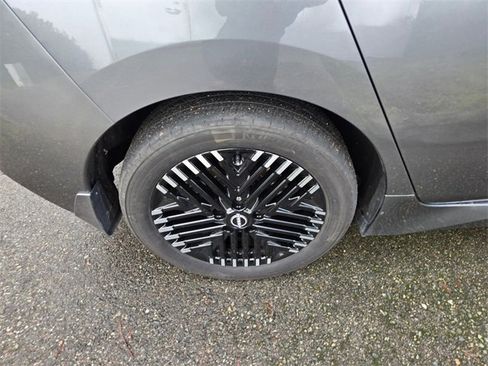 Used 2024 Nissan Leaf SV Plus image 3