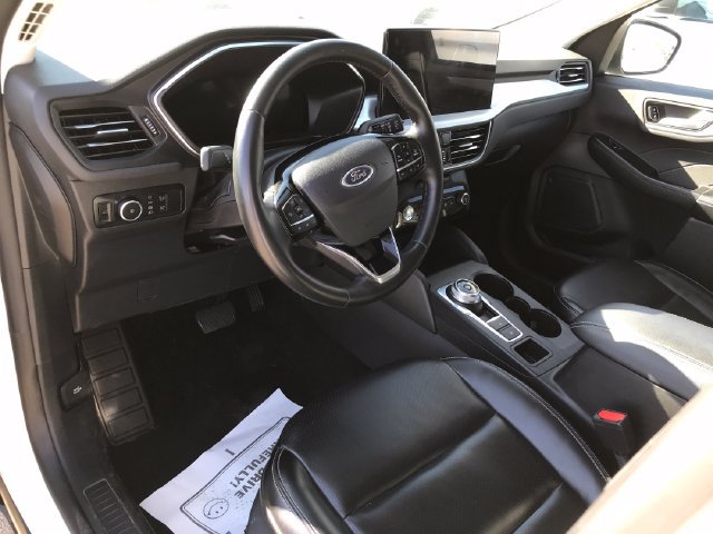 Used 2024 Ford Escape Platinum AWD/4WD image 29