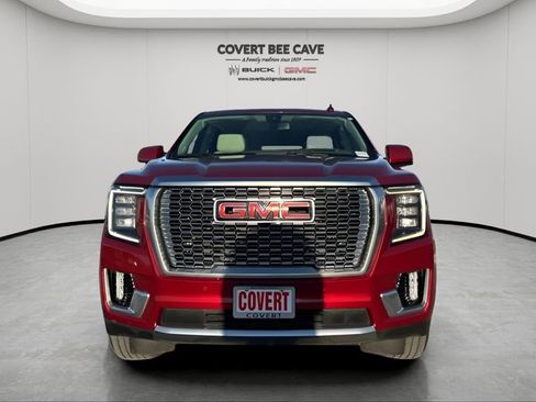 Used 2021 GMC Yukon XL Denali image 2