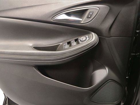 Used 2024 Buick Encore GX Sport Touring image 6