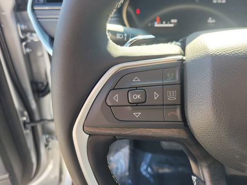 New 2026 Jeep Grand Cherokee Altitude image 28