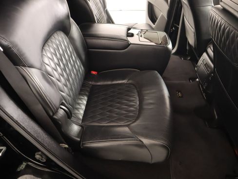 Used 2018 INFINITI QX80 4WD w/ Deluxe Technology Package image 16