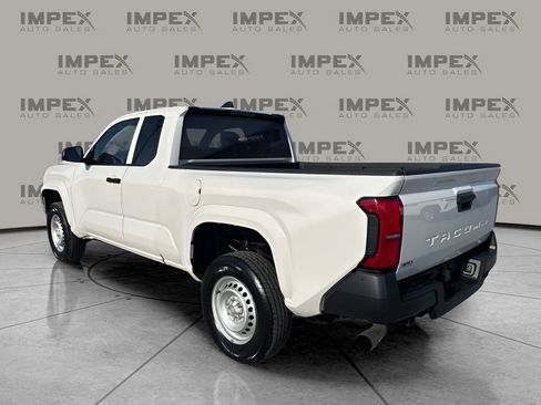 Used 2024 Toyota Tacoma SR image 3