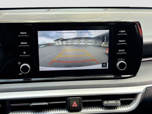 Used 2021 Kia K5 LXS image 23