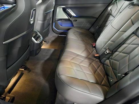 New 2025 BMW 760i xDrive image 14