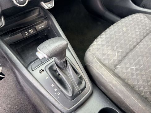 Used 2020 Kia Rio S FWD image 22