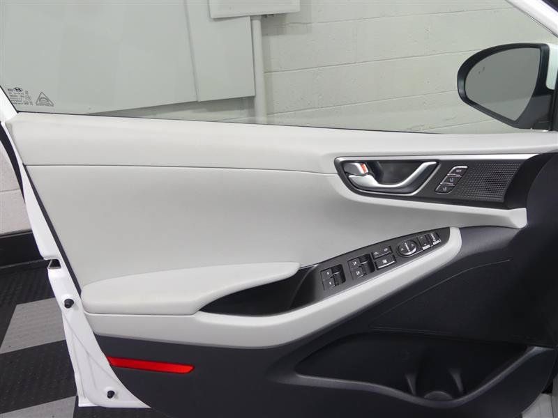 Used 2020 Hyundai Ioniq Limited FWD image 18