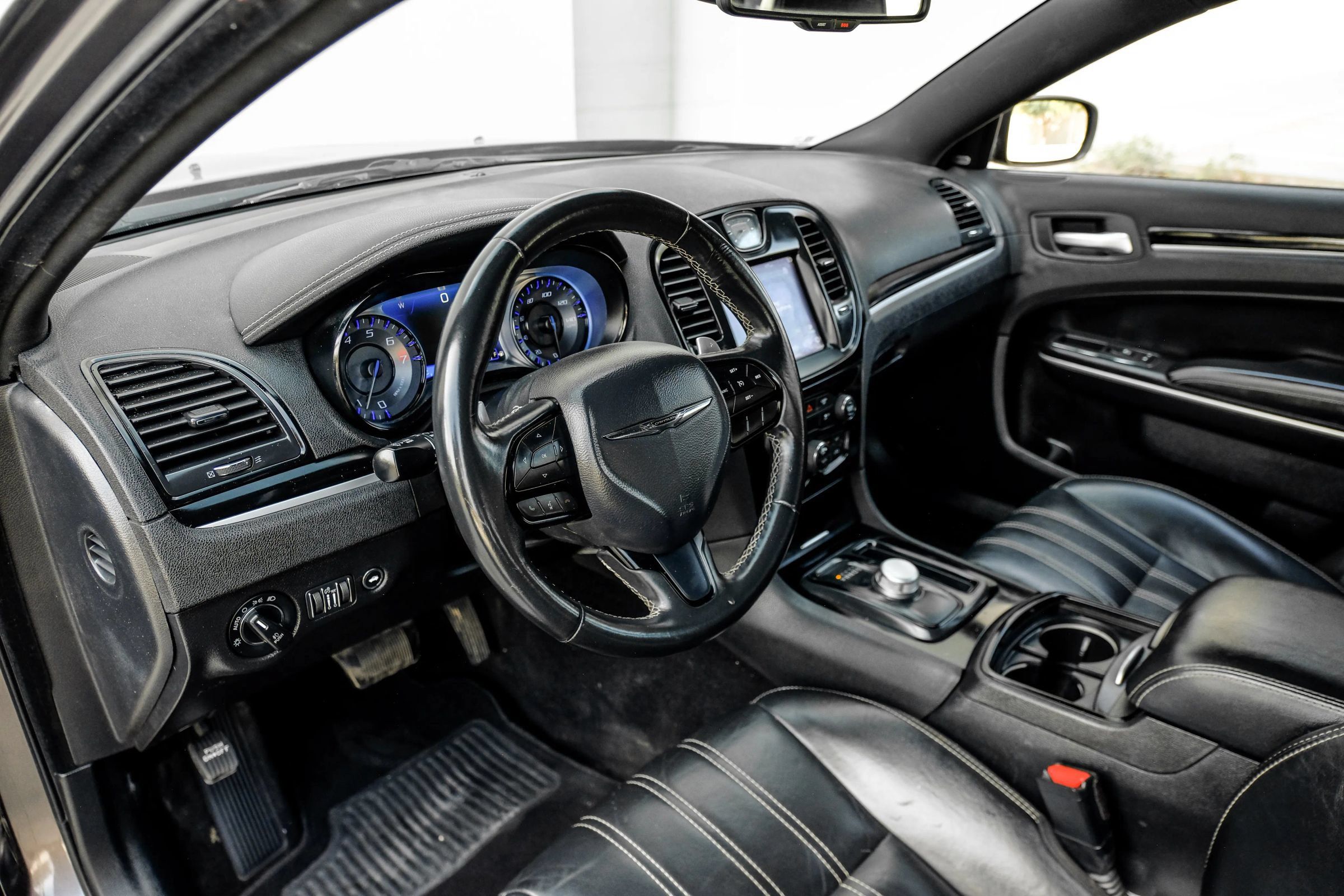 Used 2019 Chrysler 300 S RWD image 18