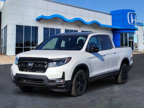 New 2026 Honda Ridgeline Black Edition image 2