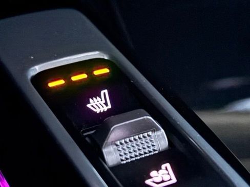 Used 2023 Kia Sorento SX image 37