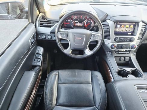 Used 2015 GMC Yukon SLT w/ HD Trailering Package image 12