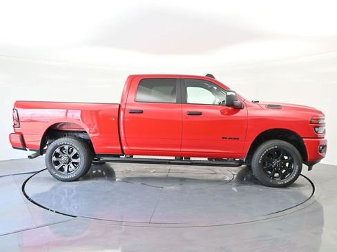 Used 2026 RAM 2500 Big Horn AWD/4WD image 4