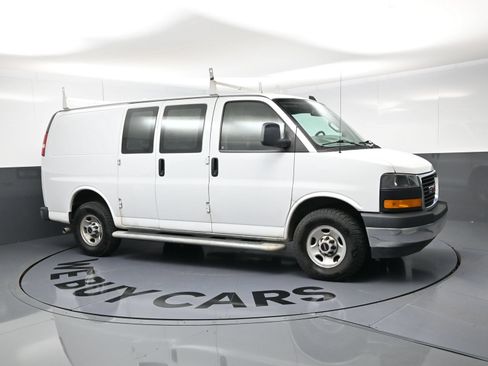 Used 2021 GMC Savana 2500 w/ Driver Convenience Package RWD image 2