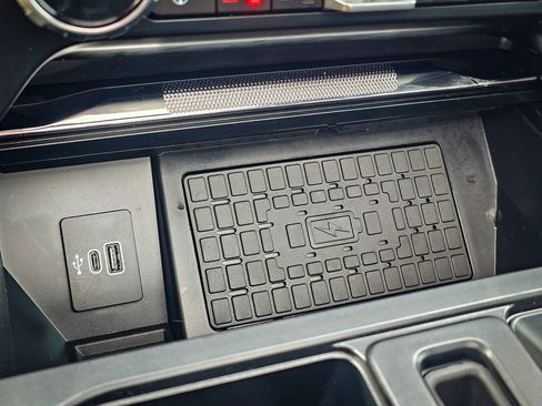 Used 2025 Ford F150 Lariat w/ Equipment Group 501A Mid image 30