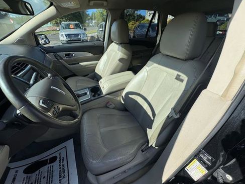 Used 2013 Lincoln MKX FWD image 10