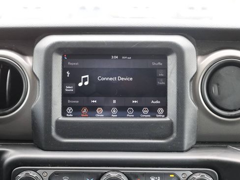 Used 2023 Jeep Wrangler Unlimited Sport AWD/4WD image 20