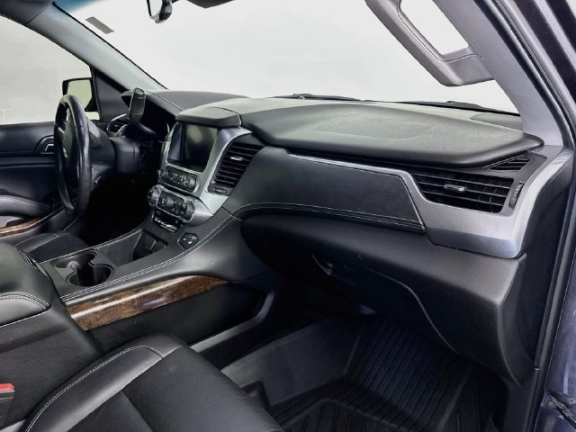 Used 2017 Chevrolet Tahoe LT w/ Luxury Package AWD/4WD image 33