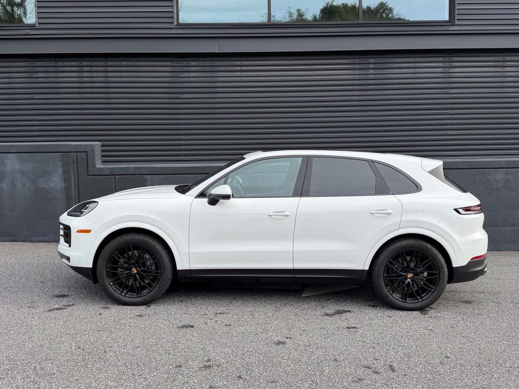 Certified 2026 Porsche Cayenne AWD/4WD image 7