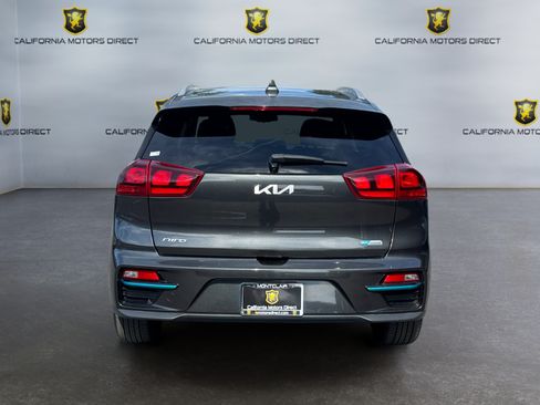 Used 2022 Kia Niro EX FWD image 4