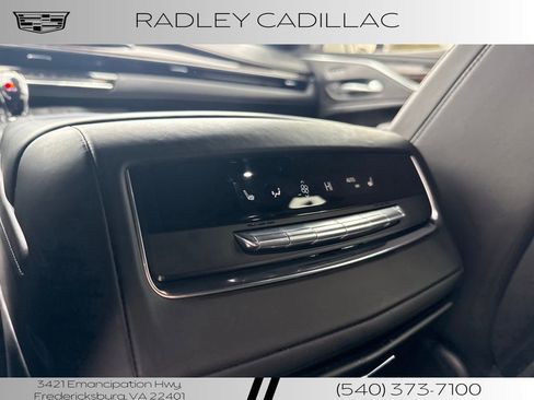 Used 2022 Cadillac Escalade Sport Platinum image 14