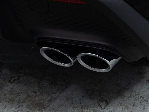 Certified 2025 Porsche Macan image 29