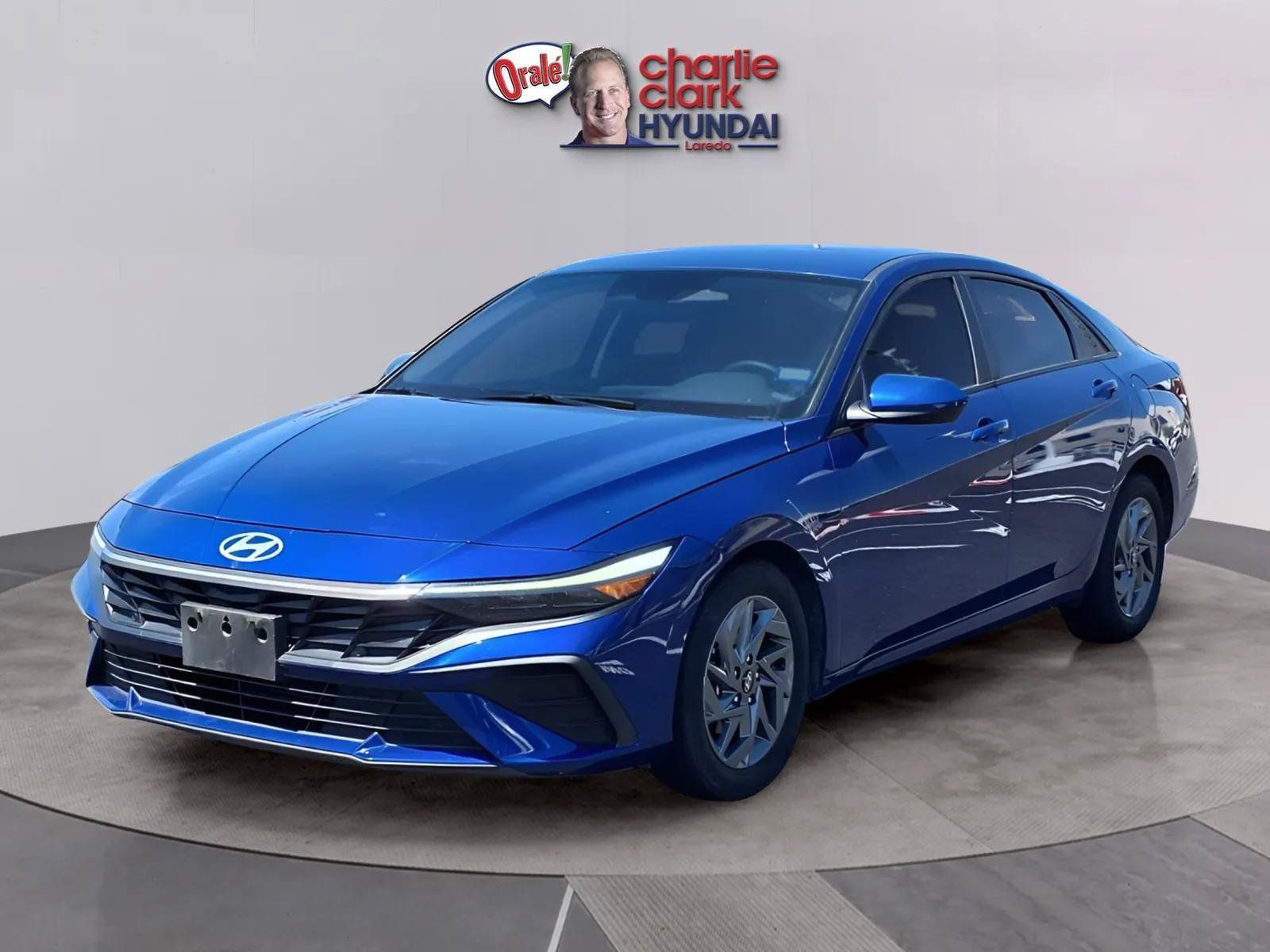 Certified 2024 Hyundai Elantra SEL FWD image 1
