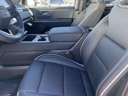 New 2026 GMC Sierra EV Elevation image 21