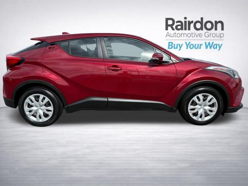 Used 2019 Toyota C-HR LE FWD image 8