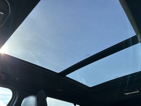 Certified 2024 Jeep Grand Cherokee L Limited w/ Luxury Tech Group II image 22